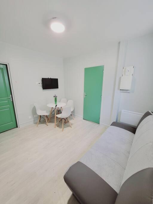 פיירפיט-סור-סיין Appartement Proche St Denis "Appart 3" מראה חיצוני תמונה